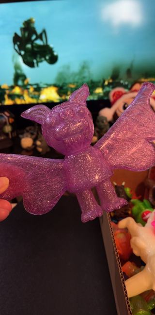 Armindo’s StevenBat glitter purple