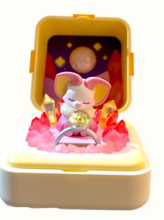 *Yoki Romantic Ring Box collectible