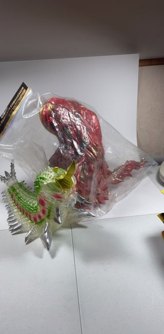 Battra Larva & CCP Hedorah red v. Gold sprays finalstage collectible