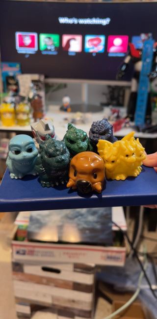 7 finger puppies collectible