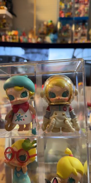 Baby Molly painter/astronaut collectible