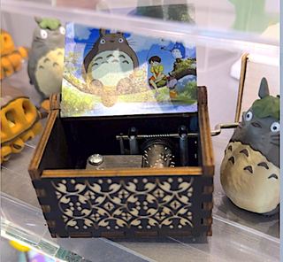 Totoro Tiny Manuel Music box with "FREE" Catbus Figure Included! collectible