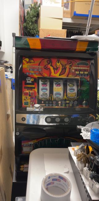*Godzilla Slot Machine - Full Size - Operational collectible