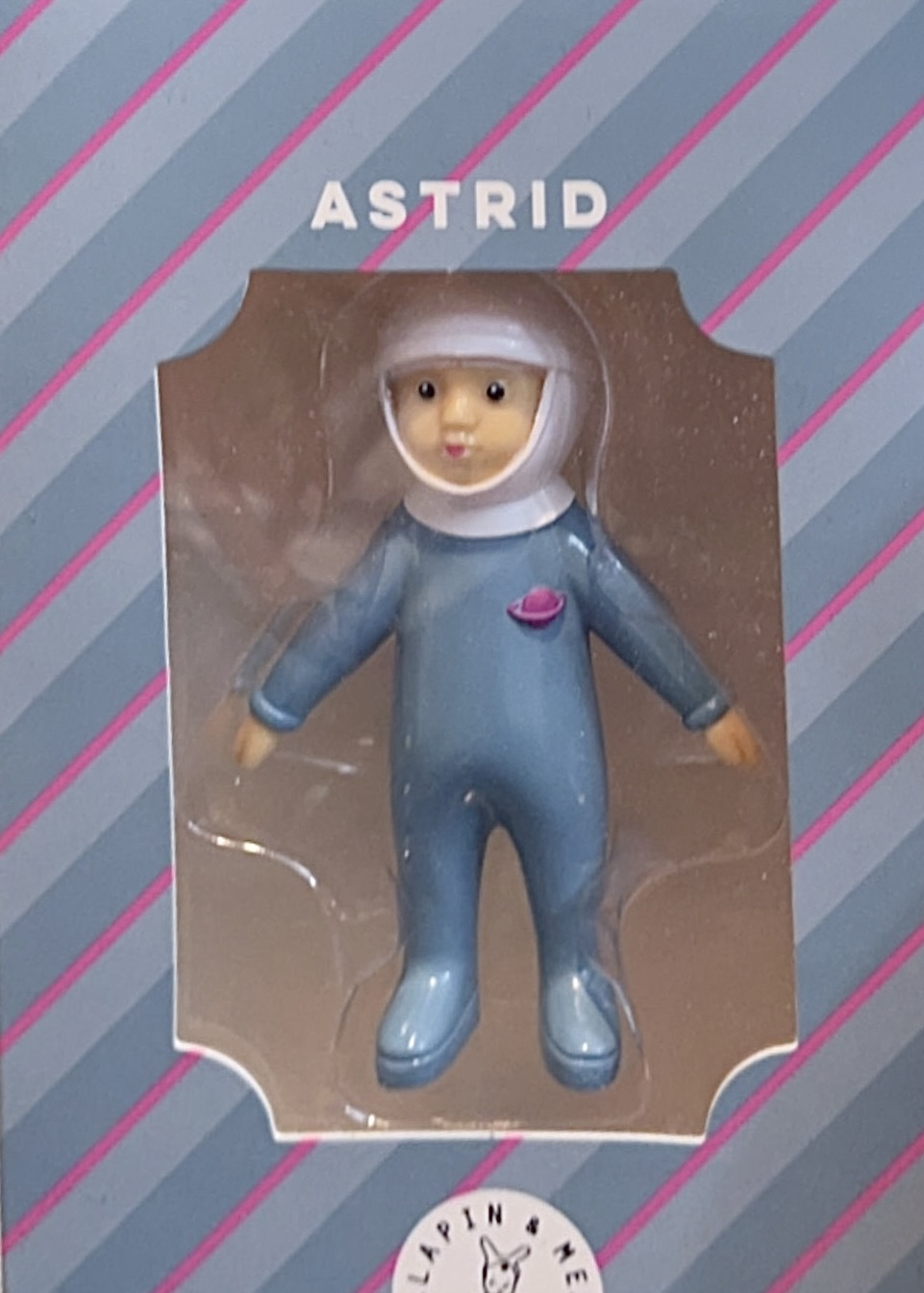 Astrid in blue spacesuit by Lapin &Me / Last One
